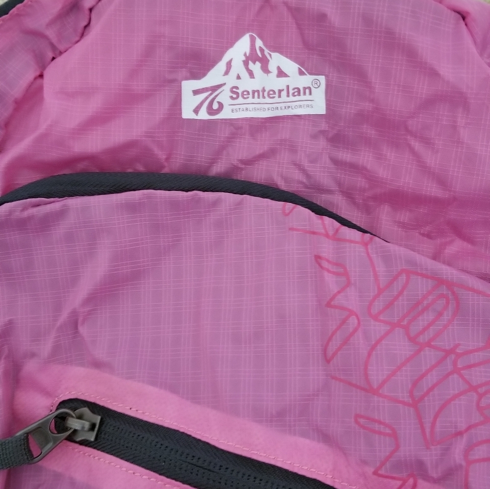 Senterlan Packable Backpack - Picture 6 of 8